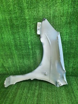КРЫЛО НА TOYOTA PRIUS NHW11