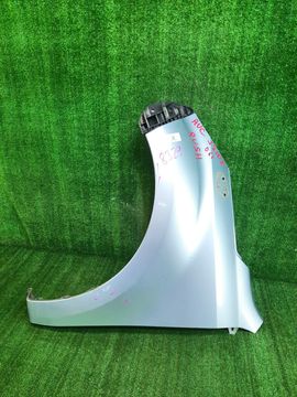 КРЫЛО НА TOYOTA RUSH J210E