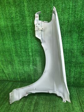 КРЫЛО НА NISSAN SUNNY FB15