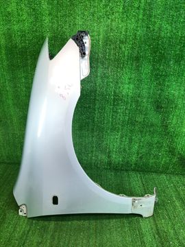 КРЫЛО НА TOYOTA COROLLA FIELDER ZZE122G