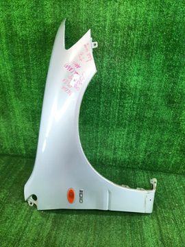 КРЫЛО НА MITSUBISHI LANCER CEDIA CS5W