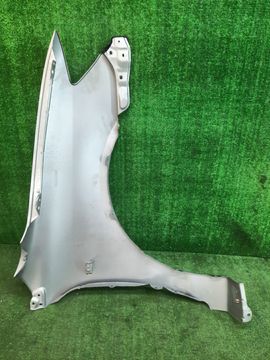 КРЫЛО НА TOYOTA COROLLA NZE121