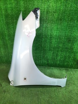 КРЫЛО НА TOYOTA COROLLA NZE121