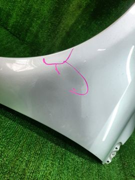 КРЫЛО НА TOYOTA AVENSIS AZT251