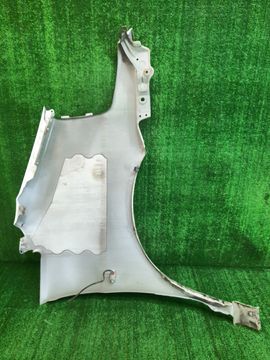 КРЫЛО НА NISSAN SERENA PC24