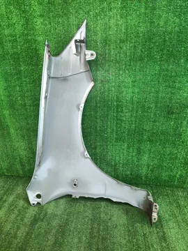 КРЫЛО НА MITSUBISHI LANCER CEDIA CS5W