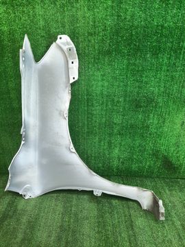 КРЫЛО НА TOYOTA COROLLA FIELDER ZRE142G