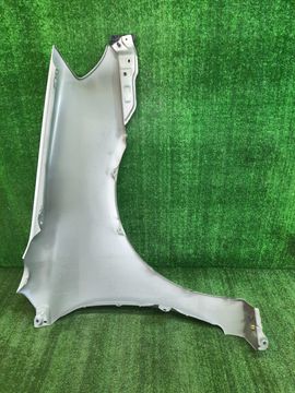 КРЫЛО НА TOYOTA COROLLA NZE121