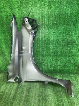 КРЫЛО НА TOYOTA AURIS NZE181H