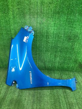 КРЫЛО НА TOYOTA AQUA NHP10