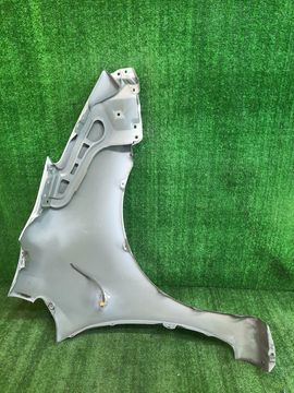 КРЫЛО НА TOYOTA PRIUS NHW20