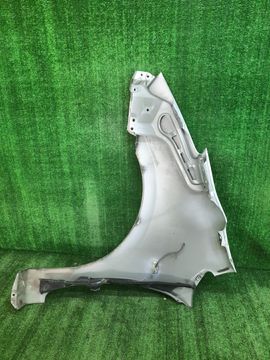 КРЫЛО НА TOYOTA PRIUS NHW20