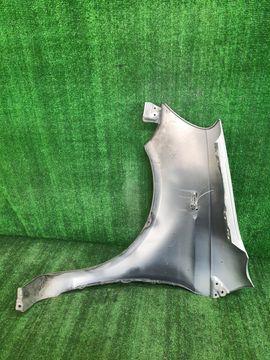 КРЫЛО НА TOYOTA VITZ NCP10