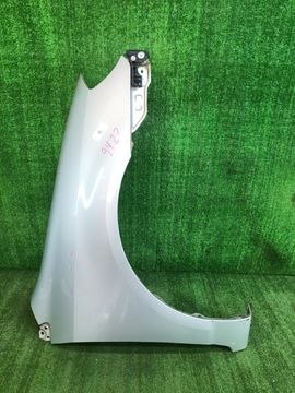 КРЫЛО НА TOYOTA ALLEX NZE121