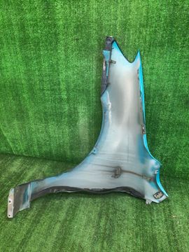 КРЫЛО НА MAZDA DEMIO DY3W