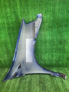 КРЫЛО НА NISSAN LIBERTY RM12