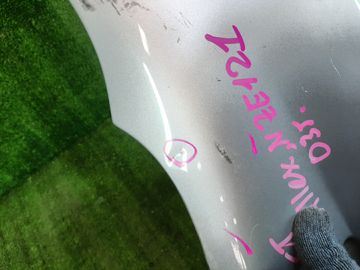 КРЫЛО НА TOYOTA ALLEX NZE121