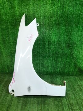 КРЫЛО НА MITSUBISHI LANCER CS2V