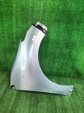 КРЫЛО НА TOYOTA YARIS MXPH10