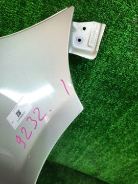 КРЫЛО НА TOYOTA VITZ NCP10