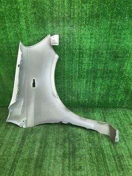 КРЫЛО НА TOYOTA VITZ NCP10