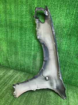 КРЫЛО НА TOYOTA CARINA ED ST200