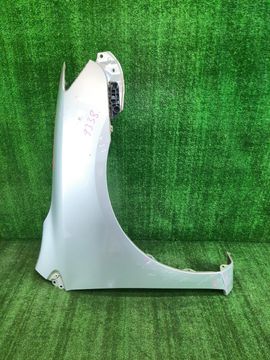 КРЫЛО НА TOYOTA COROLLA  AXIO ZRE142