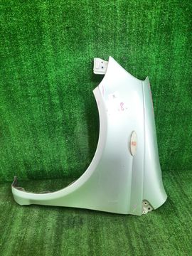 КРЫЛО НА TOYOTA VITZ NCP10