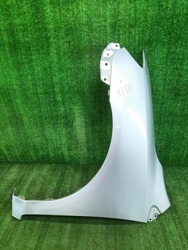 КРЫЛО НА TOYOTA COROLLA FIELDER ZRE142G