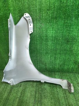 КРЫЛО НА TOYOTA COROLLA FIELDER ZRE142G