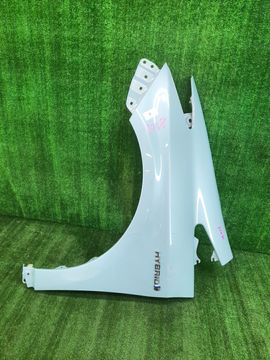 КРЫЛО НА TOYOTA PRIUS ZVW30