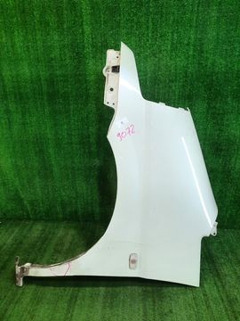 КРЫЛО НА NISSAN SERENA PC24