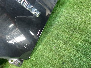 КРЫЛО НА TOYOTA AQUA NHP10