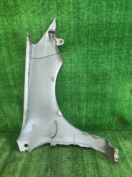 КРЫЛО НА MITSUBISHI LANCER CEDIA CS5W