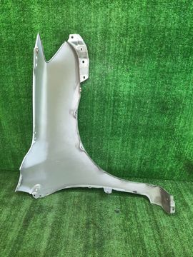 КРЫЛО НА TOYOTA COROLLA FIELDER ZRE142G
