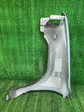 КРЫЛО НА NISSAN TERRANO LR50