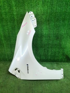 КРЫЛО НА TOYOTA PRIUS ZVW50