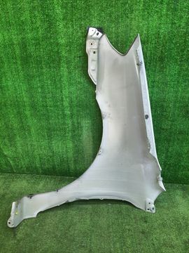 КРЫЛО НА TOYOTA COROLLA NZE121