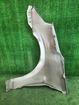 КРЫЛО НА TOYOTA OPA ACT10