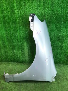 КРЫЛО НА TOYOTA COROLLA RUNX NZE121