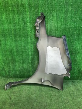 КРЫЛО НА NISSAN SERENA PC24