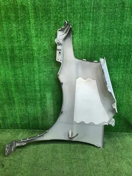 КРЫЛО НА NISSAN SERENA PC24