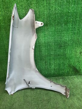 КРЫЛО НА MITSUBISHI AIRTREK CU2W