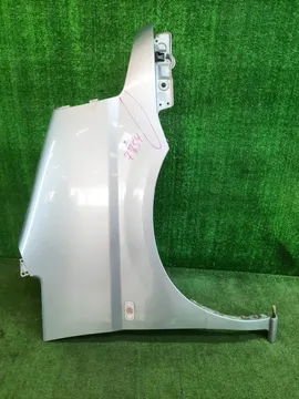 КРЫЛО НА NISSAN SERENA PC24