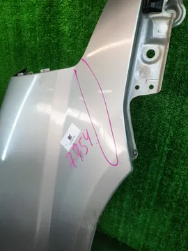 КРЫЛО НА NISSAN SERENA PC24