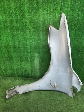 КРЫЛО НА MITSUBISHI CHARIOT GRANDIS N84W