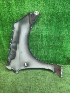 КРЫЛО НА HONDA STREAM RN1