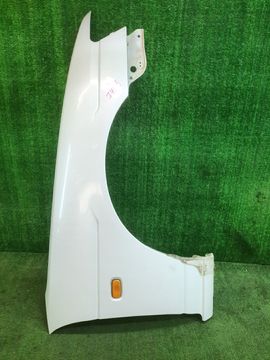 КРЫЛО НА NISSAN LAUREL HC35