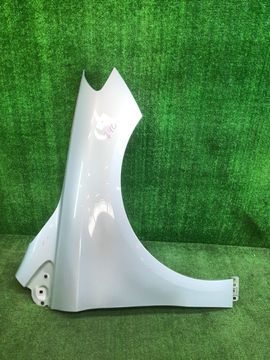 КРЫЛО НА MERCEDES-BENZ B180 W246