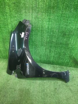 КРЫЛО НА TOYOTA AQUA NHP10